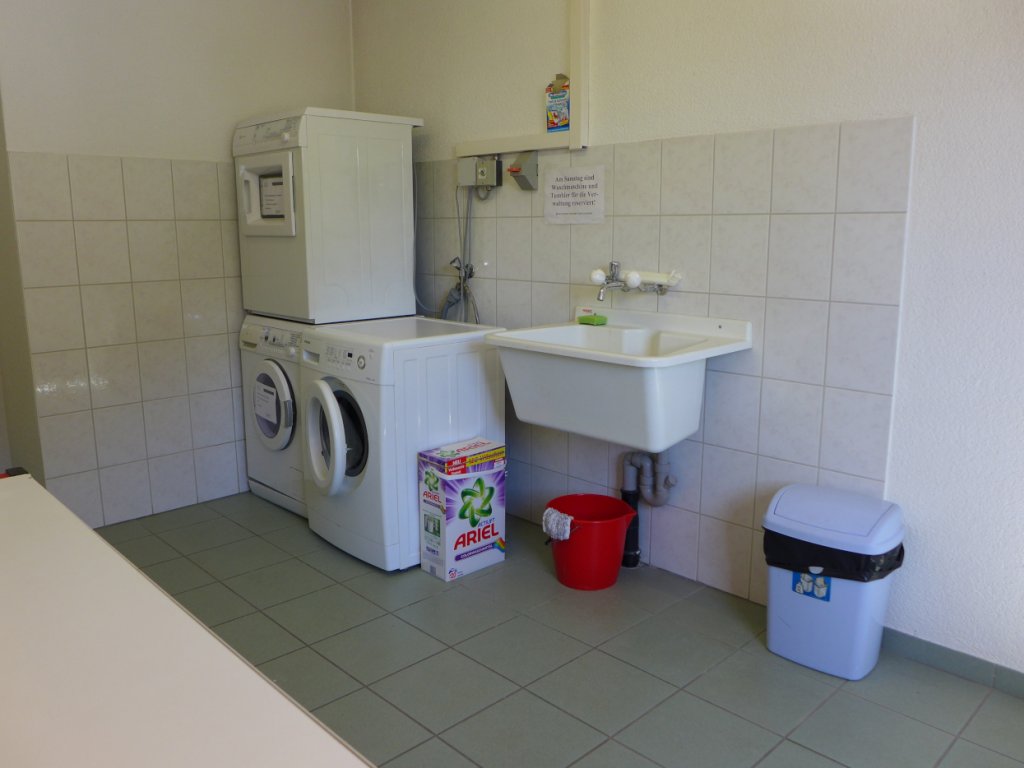 08-Waschraum-Waschturm-Lavabo