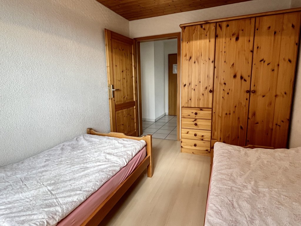 07-Kinderzimmer-Kleiderschrank