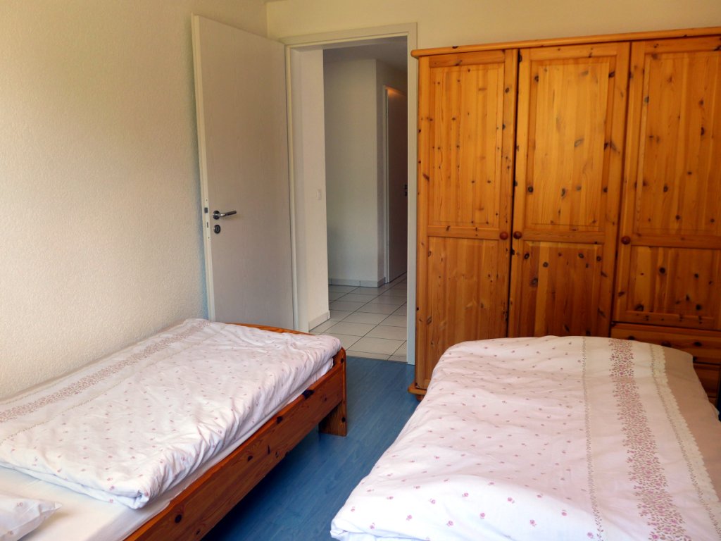 09-Kinderzimmer-Kleiderschrank