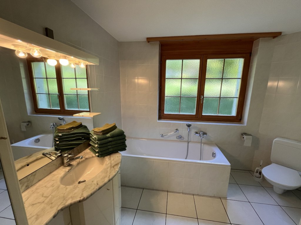 09-Badewanne-WC-Lavabo