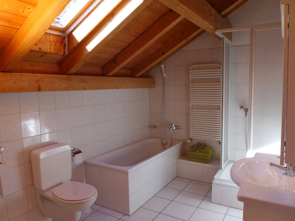 15-WC-Badewanne-Dusche-Lavabo